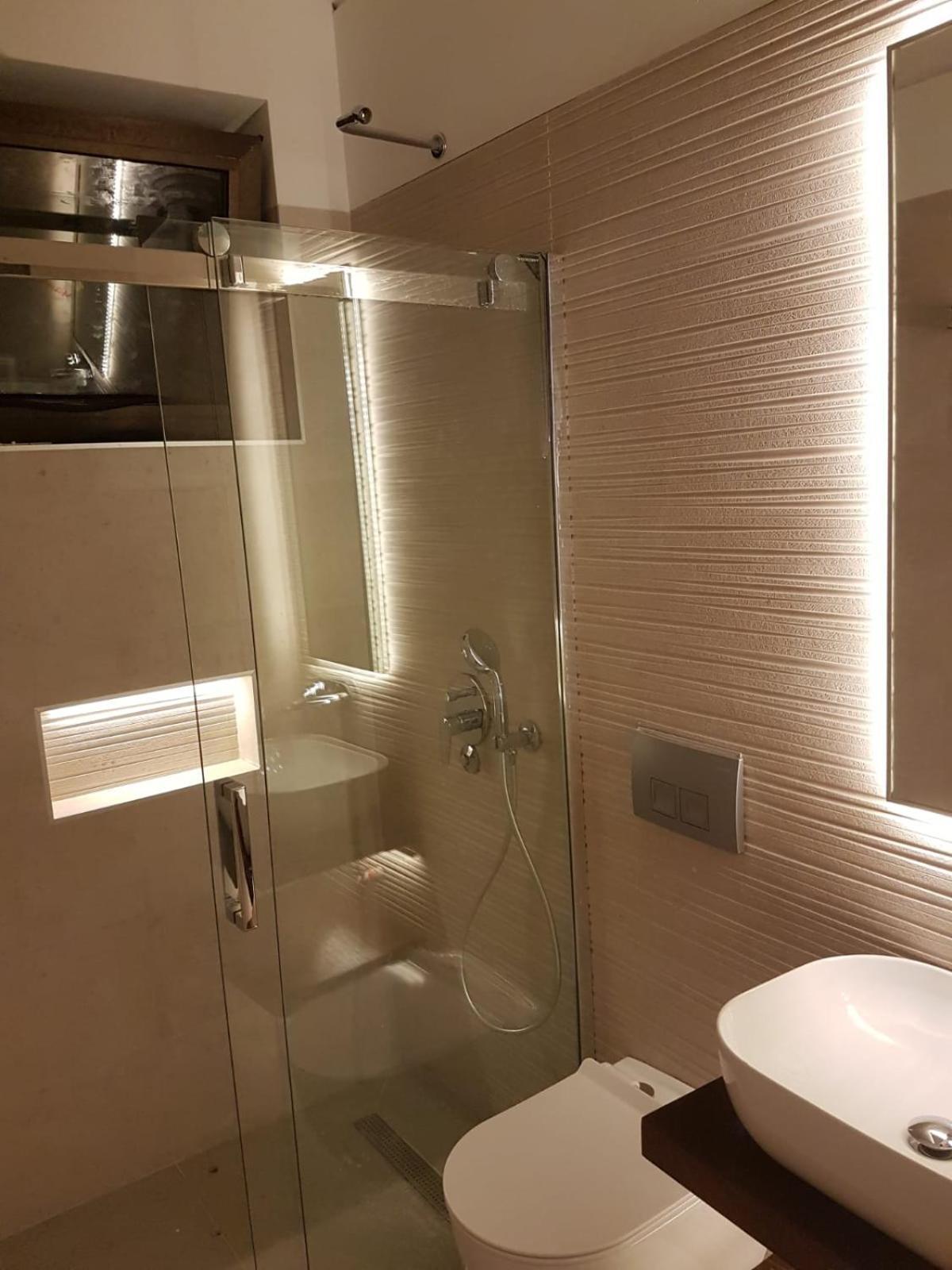 Golden View Luxury Apartment Maslinica Esterno foto